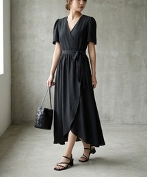 すっきり見えする、大人のカシュクール風ワンピース