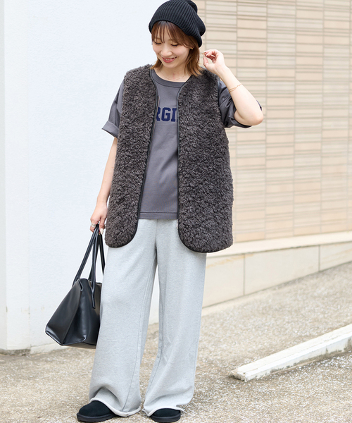 JOURNAL STANDARD relume(ジャーナルスタンダード レリューム)の「《追加》シープフェイクファージップベスト(ベスト・レディース・チャコールグレー/ベージュ・FREE)」の3枚目の写真