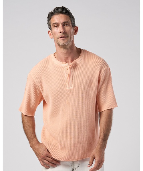 wjk(ダヴルジェイケイ)の「hard dry waffle fly-front henley S/S(Tシャツ/カットソー・メンズ・ピンク/ホワイト/ネイビー/チャコール・SMALL/X-LARGE/MEDIUM/LARGE)」の12枚目の写真