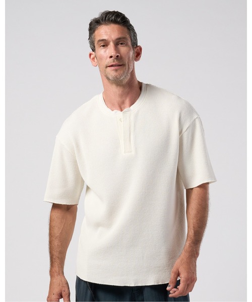 wjk(ダヴルジェイケイ)の「hard dry waffle fly-front henley S/S(Tシャツ/カットソー・メンズ・ピンク/ホワイト/ネイビー/チャコール・SMALL/X-LARGE/MEDIUM/LARGE)」の16枚目の写真