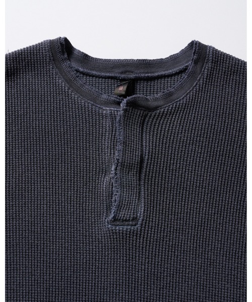 wjk(ダヴルジェイケイ)の「hard dry waffle fly-front henley S/S(Tシャツ/カットソー・メンズ・ピンク/ホワイト/ネイビー/チャコール・SMALL/X-LARGE/MEDIUM/LARGE)」の5枚目の写真
