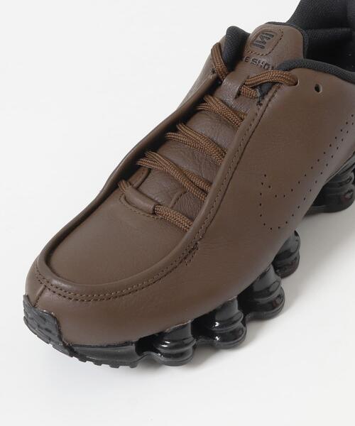 NIKE(ナイキ)の「NIKE ショックス TL SE(スニーカー・メンズ・ブラウン/ブラック・27.5/26.5/28.5/28/27/26)」の9枚目の写真