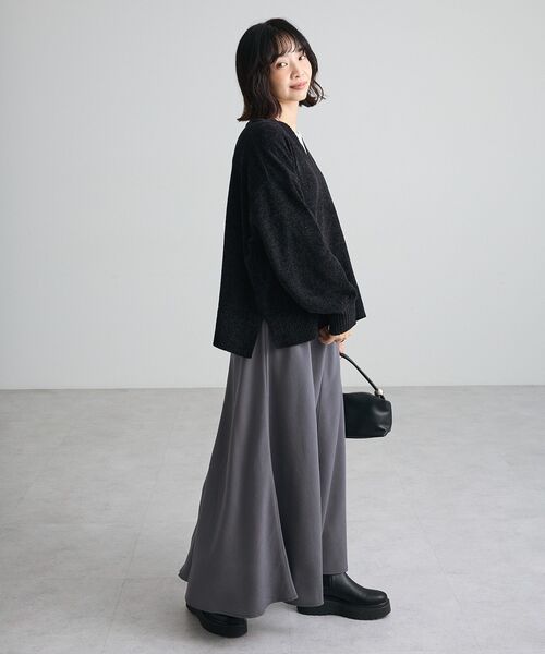 Green Parks(グリーンパークス)の「フィブリル加工美ラインマーメイドスカート(スカート・レディース・チャコールグレー/ベージュ/ブラウン・FREE)」の17枚目の写真