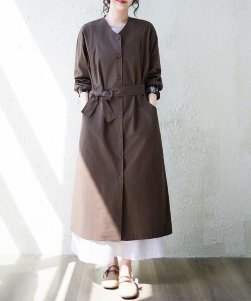 ReRe(リリ)の「ノーカラーウエストリボン長袖ロングコート(ノーカラージャケット・レディース・ベージュ/アーミー/ダークブラウン・LARGE/X-LARGE)」の13枚目の写真