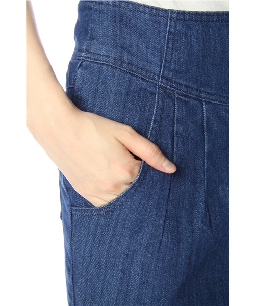 DISCOAT（ディスコート）の「コクーンデニムスカート（デニムスカート・レディース・ネイビー/ブルー・ﾌﾘ-）」の6枚目の写真