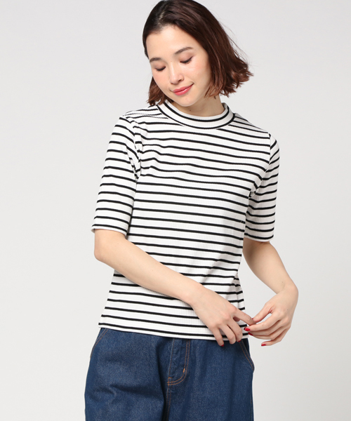 Honeys（ハニーズ）の「ハイネックプルオーバー（Tシャツ/カットソー・レディース・ブラック/ホワイト×ブラック/オフホワイト/ブラック系その他/杢グレー/ブルー系その他/ピンク・L/M）」の2枚目の写真