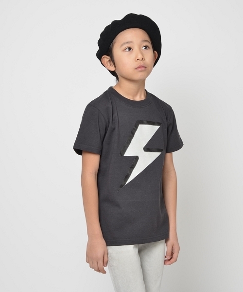 SOLPRESA（ソルプレーサ）の「サンダーTシャツ（Tシャツ/カットソー・キッズ・ホワイト×ピンク/ブラック×レッド/ブラック×グレー/ホワイト×イエロー・110/130/100/120）」の3枚目の写真