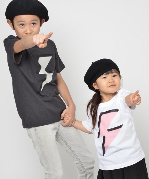 SOLPRESA（ソルプレーサ）の「サンダーTシャツ（Tシャツ/カットソー・キッズ・ホワイト×ピンク/ブラック×レッド/ブラック×グレー/ホワイト×イエロー・110/130/100/120）」の11枚目の写真