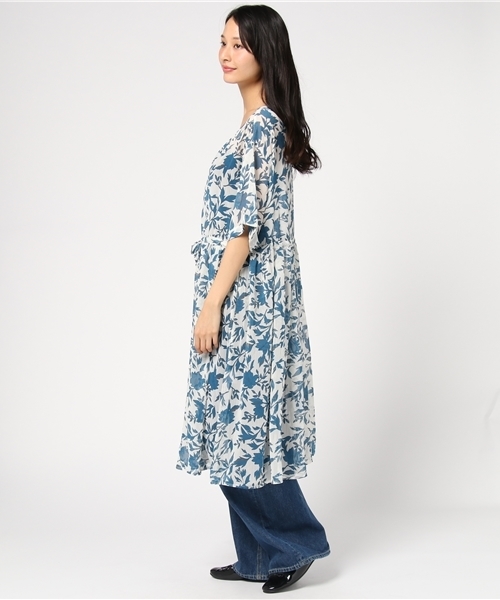 LBC（エルビーシー）の「花柄プリントワンピース（ワンピース・レディース・ネイビー/オフホワイト・LARGE/MEDIUM）」の4枚目の写真