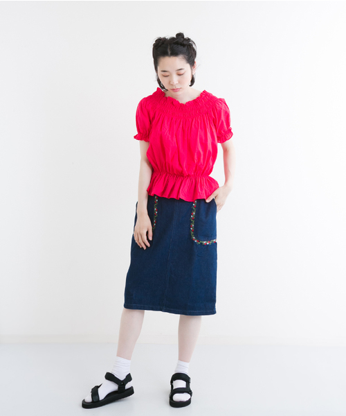 MERLOT（メルロー）の「ギャザーオフショルトップス1054（シャツ/ブラウス・レディース・ブラック/オフホワイト/ベージュ/レッド・FREE）」の14枚目の写真