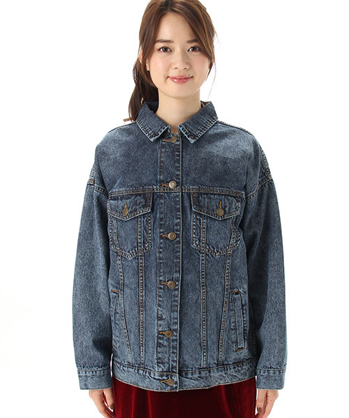 Honeys（ハニーズ）の「３シーズン活躍するビッグＧジャン（デニムジャケット・レディース・ワンウォッシュ/インディゴブルー/ケミカルウォッシュ・M/L）」の4枚目の写真