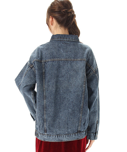 Honeys（ハニーズ）の「３シーズン活躍するビッグＧジャン（デニムジャケット・レディース・ワンウォッシュ/インディゴブルー/ケミカルウォッシュ・M/L）」の6枚目の写真