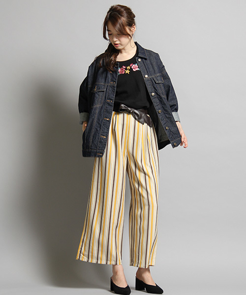 Honeys（ハニーズ）の「３シーズン活躍するビッグＧジャン（デニムジャケット・レディース・ワンウォッシュ/インディゴブルー/ケミカルウォッシュ・M/L）」の13枚目の写真