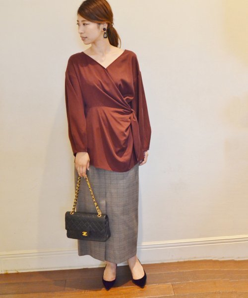 FIGARO Paris（フィガロパリ）の「カシュクールディテールブラウス 