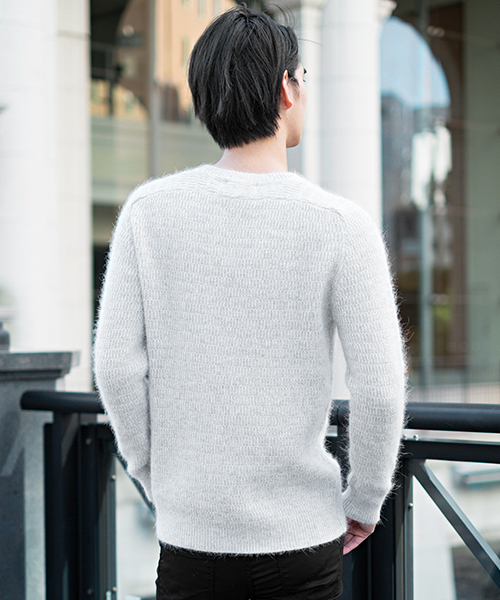 GOSTAR DE FUGA（ゴスタール ジフーガ）の「獣毛畦編みプルオーバークルーネック長袖ニットソー（ニット/セーター・メンズ・ホワイト/ライトグレー/ブラック/ネイビー・M/L）」の10枚目の写真