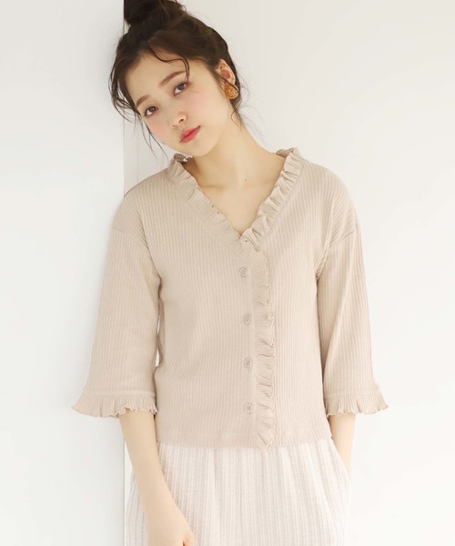 one after another NICE CLAUP(ワンアフターアナザーナイスクラップ)の「フリルテレコカーデ(カーディガン/ボレロ・レディース・アイボリー/ブラック/ベージュ/ピンク・FREE)」の3枚目の写真