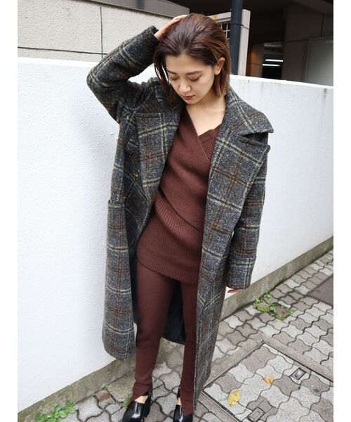 EMODA(エモダ)の「リブフィットスリットニットパンツ(その他パンツ・レディース・ブラック/ベージュ/ブラウン・FREE)」の16枚目の写真