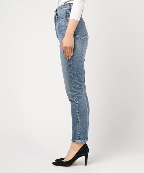 TODAYFUL（トゥデイフル）の「Ellin'sデニム（デニムパンツ・レディース・ブルー・23inch/24inch/25inch/26inch）」の4枚目の写真