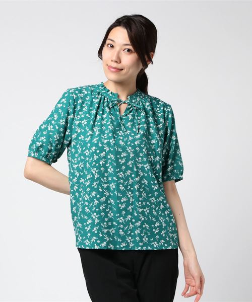 Petit Honfleur（プチオンフルール）の「◇カタログ掲載◇小花柄ブラウス（シャツ/ブラウス・レディース・グリーン/ホワイト・11号/9号/13号）」の13枚目の写真