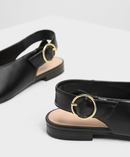 CHARLES & KEITH(チャールズ & キース)の「ヴイカット スリングバックフラット / V-Cut Slingback Flats(サンダル・レディース・ブラック/ダークブルー/ライラック・22.5cm/23cm/23.5cm/24.5cm)」の7枚目の写真