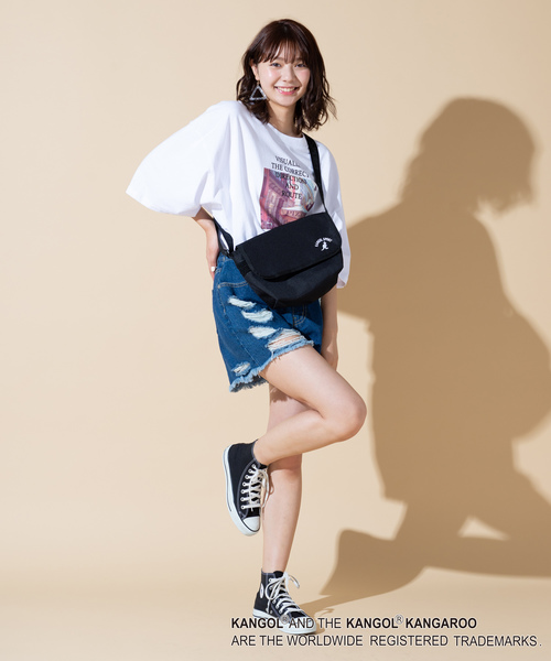 KANGOL（カンゴール）の「∴WEGO/KANGOL SPORT別注フラップショルダーバッグ（ショルダーバッグ・メンズ・ブラック・FREE）」の3枚目の写真