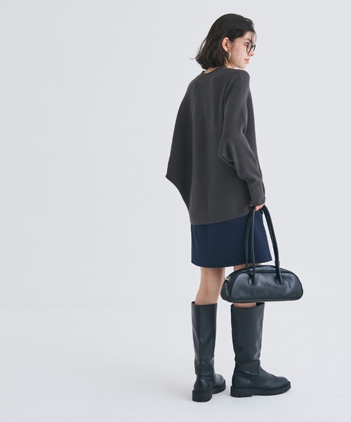 coca（coca）（コカ）の「しっとりやわらか ボトルネックドルマンニット（ニット/セーター・レディース・ブラック/ベージュ/ブラウン/アイボリー/ブルー/グリーン/パープル/イエロー/ブルー系その他/ライトブルー/チャコール・ONE SIZE/L/M）」の20枚目の写真