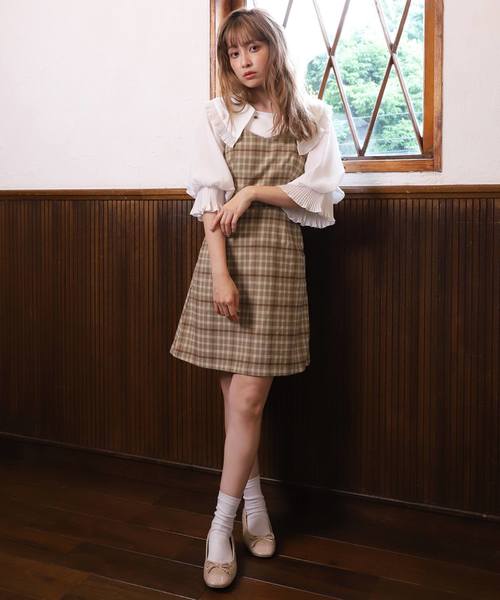 one after another NICE CLAUP（ワンアフターアナザーナイスクラップ）の「衿フリルダブルボタンブラウス（シャツ/ブラウス・レディース・オフホワイト/ピンクベージュ/ワインレッド・FREE）」の16枚目の写真