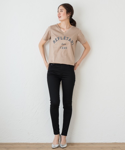 LOUNGEDRESS(ラウンジドレス)の「プリントTシャツ(Tシャツ/カットソー・レディース・ブラック/オフホワイト/キャメル/カーキ・FREE)」の6枚目の写真