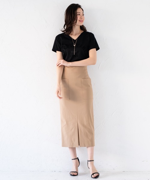 LOUNGEDRESS(ラウンジドレス)の「プリントTシャツ(Tシャツ/カットソー・レディース・ブラック/オフホワイト/キャメル/カーキ・FREE)」の22枚目の写真