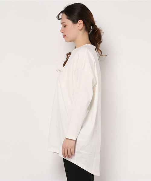 AMERICAN HOLIC（アメリカンホリック）の「ポケット付きカットチュニック＊（Tシャツ/カットソー・レディース・グレイッシュベージュ/オフホワイト/ベージュ/ブラック・FREE）」の5枚目の写真