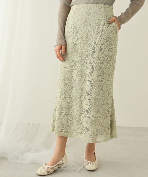 one after another NICE CLAUP(ワンアフターアナザーナイスクラップ)の「花柄マーメードスカート(スカート・レディース・オフホワイト/グリーン/グリーン系その他/パープル系その他・FREE)」の2枚目の写真