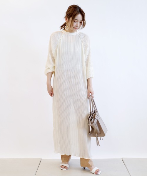 DouDou（ドゥドゥ）の「プリーツワンピース（ワンピース・レディース・ベージュ/オフホワイト/カーキ・FREE）」の19枚目の写真