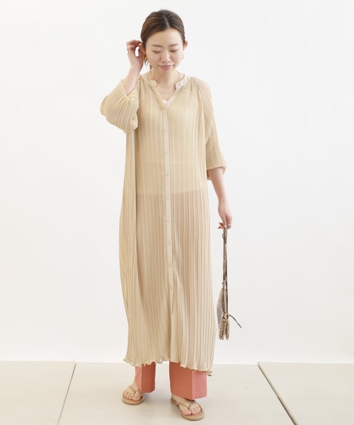 DouDou（ドゥドゥ）の「プリーツワンピース（ワンピース・レディース・ベージュ/オフホワイト/カーキ・FREE）」の21枚目の写真