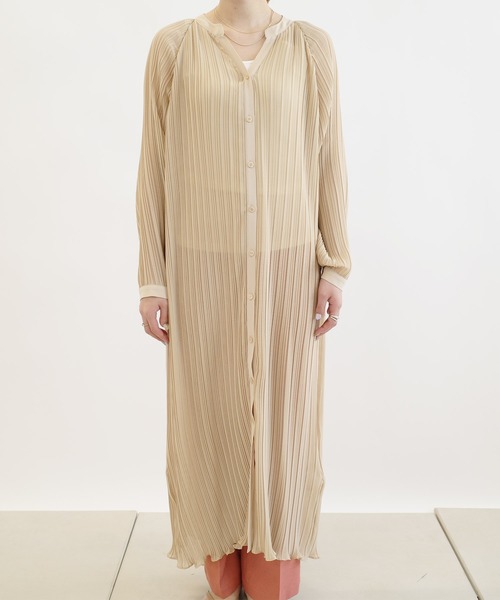 DouDou（ドゥドゥ）の「プリーツワンピース（ワンピース・レディース・ベージュ/オフホワイト/カーキ・FREE）」の11枚目の写真