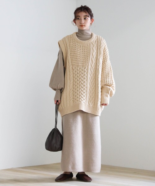 select MOCA（セレクトモカ）の「ワンショルダーケーブル編みニット（ニット/セーター・レディース・グレイッシュベージュ/ライトグリーン/アイボリー/ブラック・FREE）」の9枚目の写真