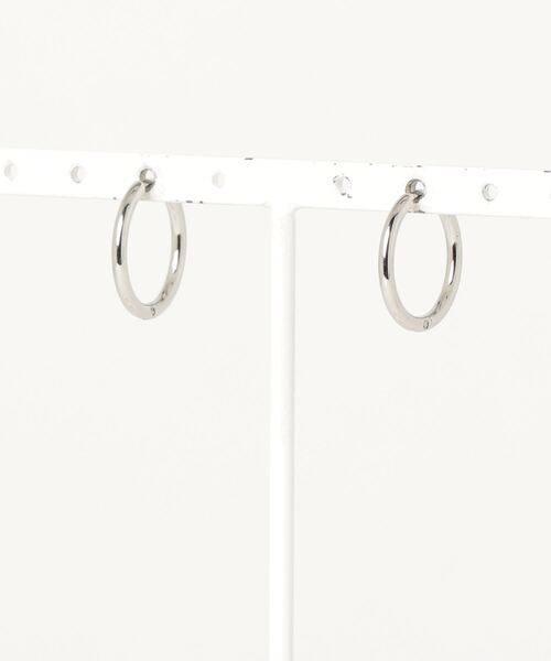 Mag.（マグ）の「ステンレス　18mmフープピアス（ピアス（両耳用）・メンズ・シルバー/ゴールド/ブラック・FREE）」の4枚目の写真