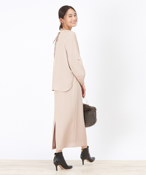 Rouge vif（ルージュヴィフ）の「フォルムスリーブプルオーバー（シャツ/ブラウス・レディース・ピンクベージュ/グレイッシュブルー・フリー）」の4枚目の写真