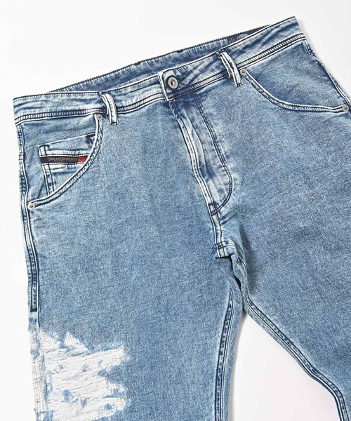 DIESEL（ディーゼル）の「DIESEL (ディーゼル) KROOLEY JoggJeans ダメージ加工 ジョグジーンズ（デニムパンツ・メンズ・ブルー・31inch）」の14枚目の写真