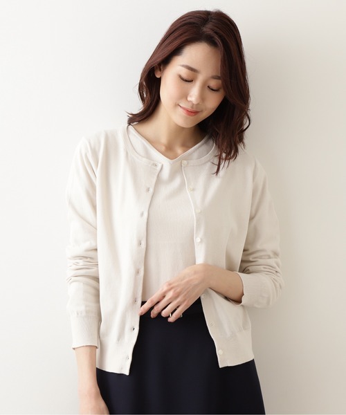 NATURAL BEAUTY BASIC(ナチュラルビューティーベーシック)の「オーガニックコットンファインハイゲージ(カーディガン/ボレロ・レディース・ブラック/オフホワイト/ベージュ/イエロー/ピンク/ライトグリーン/オレンジ/ブルー/カーキ・MEDIUM)」の15枚目の写真