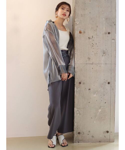 MURUA（ムルーア）の「モードパイピングサンダル（サンダル・レディース・ブラック/ブラウン・35/36/37）」の19枚目の写真