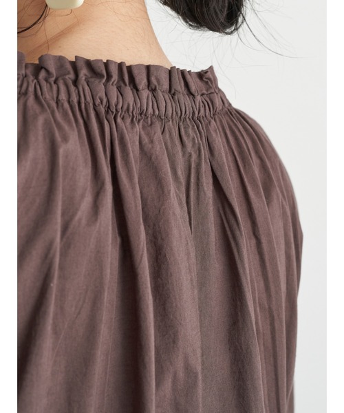 earth music&ecology(アースミュージックアンドエコロジー)の「クロスステッチワンピース *(ワンピース・レディース・ベージュ/オフホワイト/サックスブルー/モカ・FREE)」の12枚目の写真