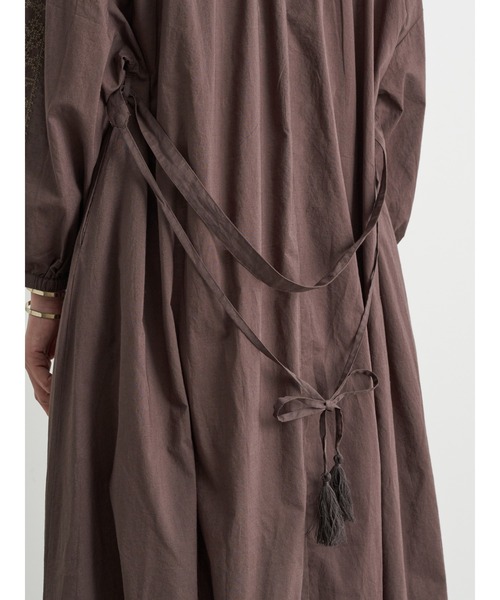 earth music&ecology(アースミュージックアンドエコロジー)の「クロスステッチワンピース *(ワンピース・レディース・ベージュ/オフホワイト/サックスブルー/モカ・FREE)」の16枚目の写真