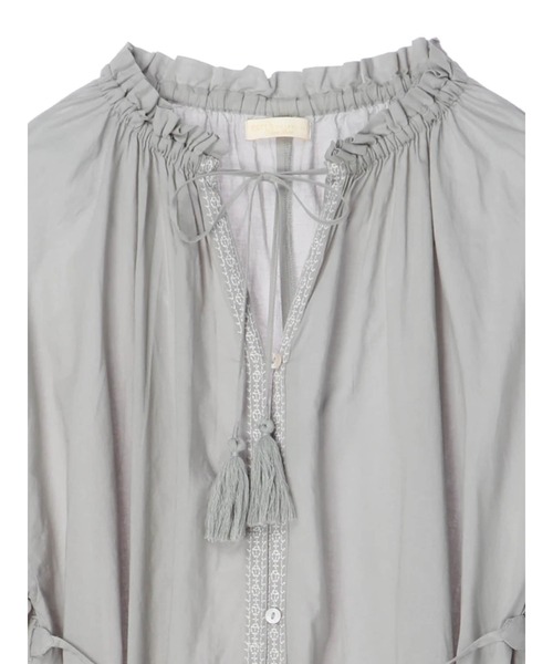 earth music&ecology(アースミュージックアンドエコロジー)の「クロスステッチワンピース *(ワンピース・レディース・ベージュ/オフホワイト/サックスブルー/モカ・FREE)」の10枚目の写真