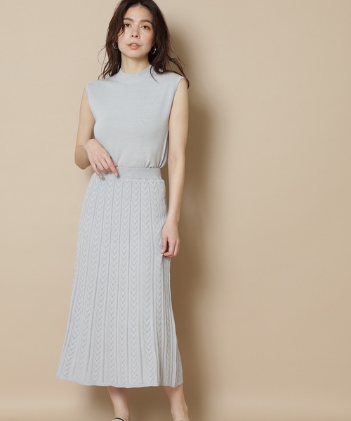 N.(N. Natural Beauty Basic)(エヌエヌナチュラルビューティーベーシック)の「◆透かし柄ニットセットアップ(ワンピース・レディース・ベージュ/イエロー/ブルーグレー・MEDIUM)」の4枚目の写真