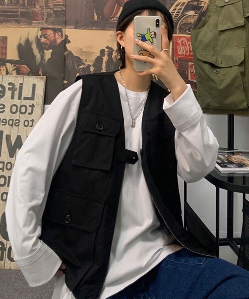 ACT（アクト）の「【ACT -fascination design-】ボタンポケットベスト フィッシングベスト（ベスト・メンズ・ブラック/カーキ・M/L/XL）」の3枚目の写真