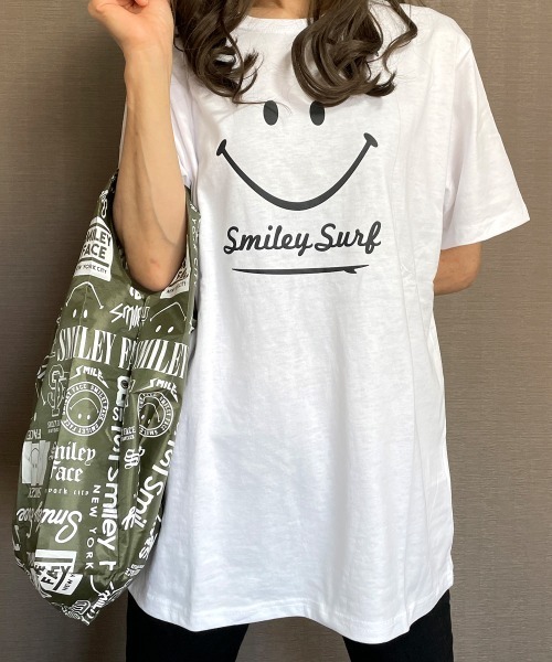 GGD(ジージーディー)の「エコバック付きSMILEYFACEスマイル半袖Tシャツ(Tシャツ/カットソー・メンズ・ホワイト系その他2/グレー/ブラック系その他2/ブラック/ホワイト/ピンク/イエロー/ネイビー系1・L/M/LL)」の2枚目の写真