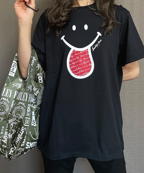 GGD(ジージーディー)の「エコバック付きSMILEYFACEスマイル半袖Tシャツ(Tシャツ/カットソー・メンズ・ホワイト系その他2/グレー/ブラック系その他2/ブラック/ホワイト/ピンク/イエロー/ネイビー系1・L/M/LL)」の3枚目の写真