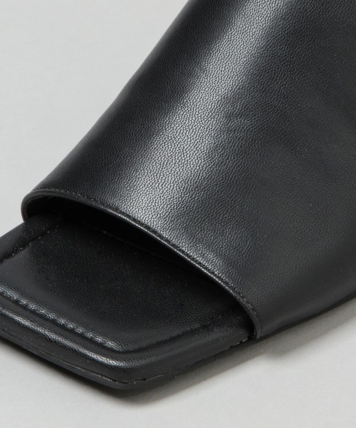 JEANASIS（ジーナシス）の「カバーヒールミヒールュールサンダル/952098（サンダル・レディース・ブラック/イエロー・MEDIUM/LARGE）」の13枚目の写真