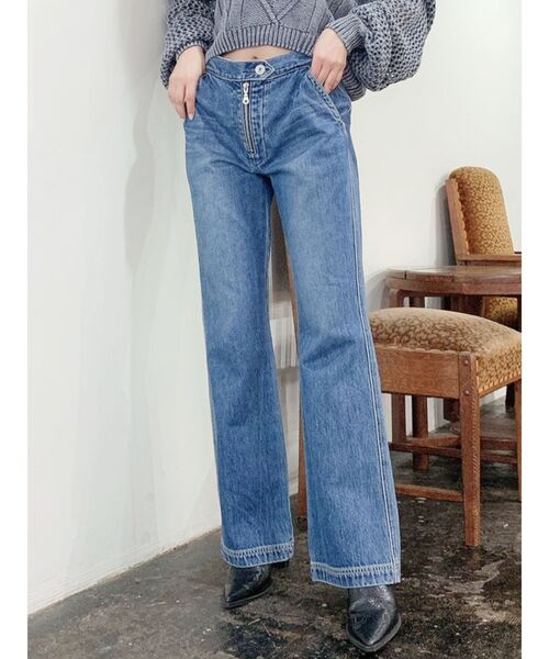 GYDA(ジェイダ)の「フロントZIPデザインフレアデニムパンツ(デニムパンツ・レディース・インディゴブルー/ブルー・SMALL/MEDIUM)」の3枚目の写真