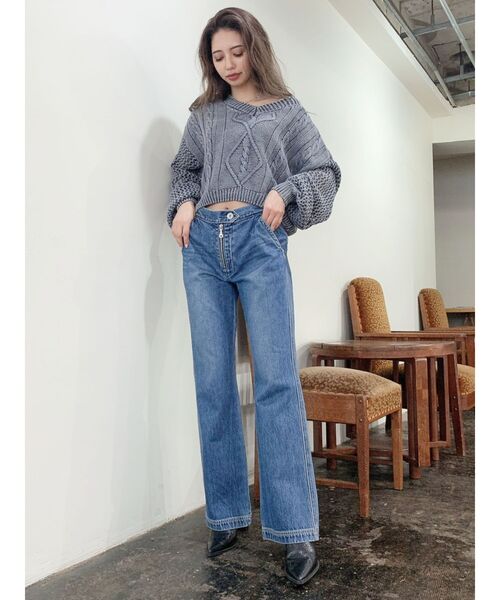 GYDA(ジェイダ)の「フロントZIPデザインフレアデニムパンツ(デニムパンツ・レディース・インディゴブルー/ブルー・SMALL/MEDIUM)」の5枚目の写真